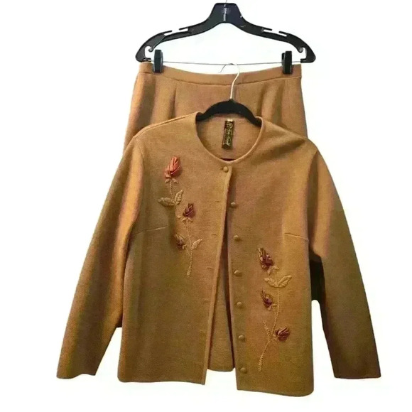 Vintage Women Knitted Blouse and Skirt 100% Wool Custom-Made in Vienna Sz44Eu - Picture 2 of 14